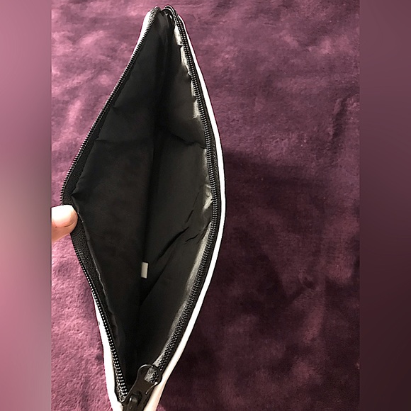 I’m not perfect, but my eyeliner is design multicolored Makeup Bag. - Picture 3 of 4